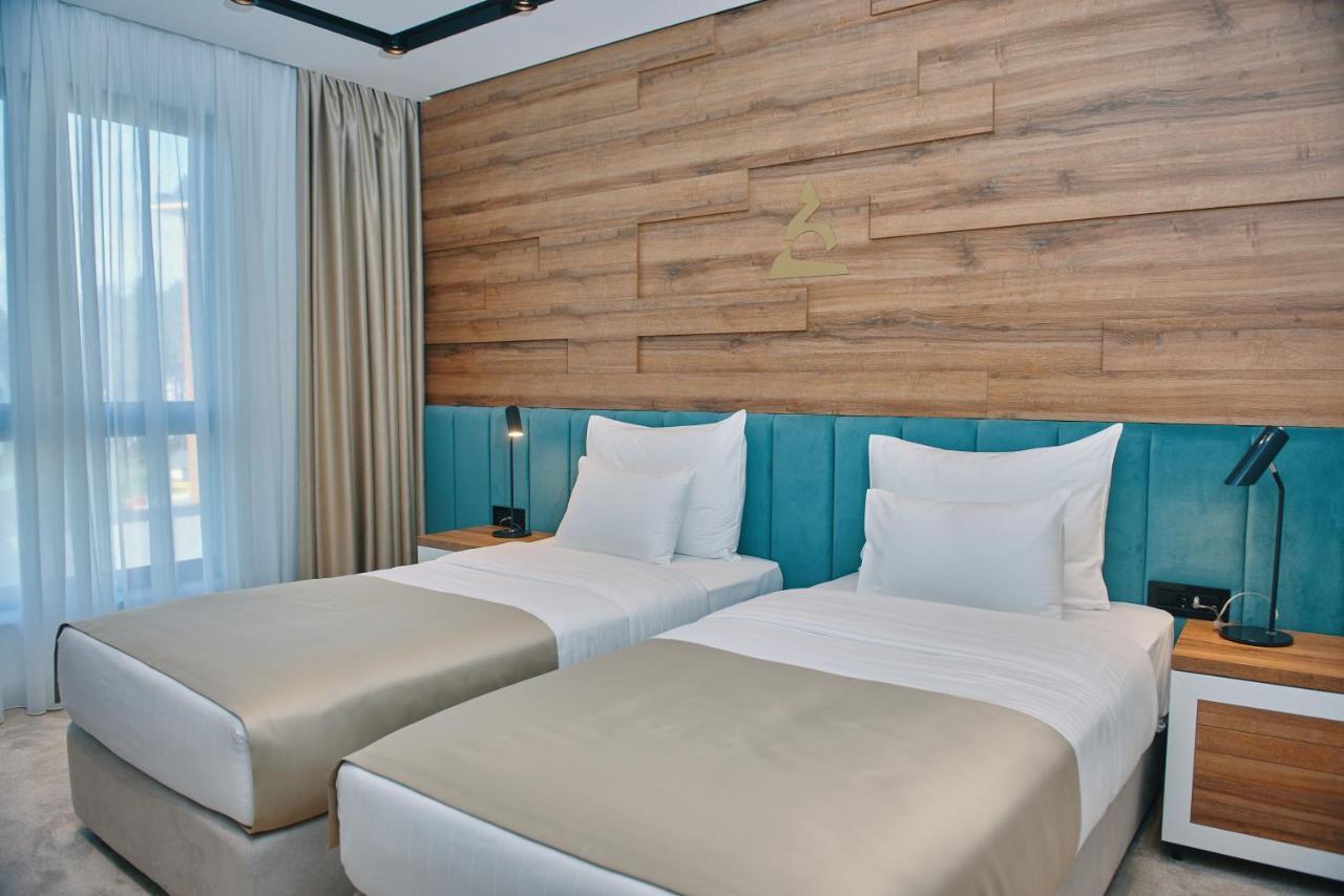 Hotel ซลาตีบอร์ ภายนอก รูปภาพ