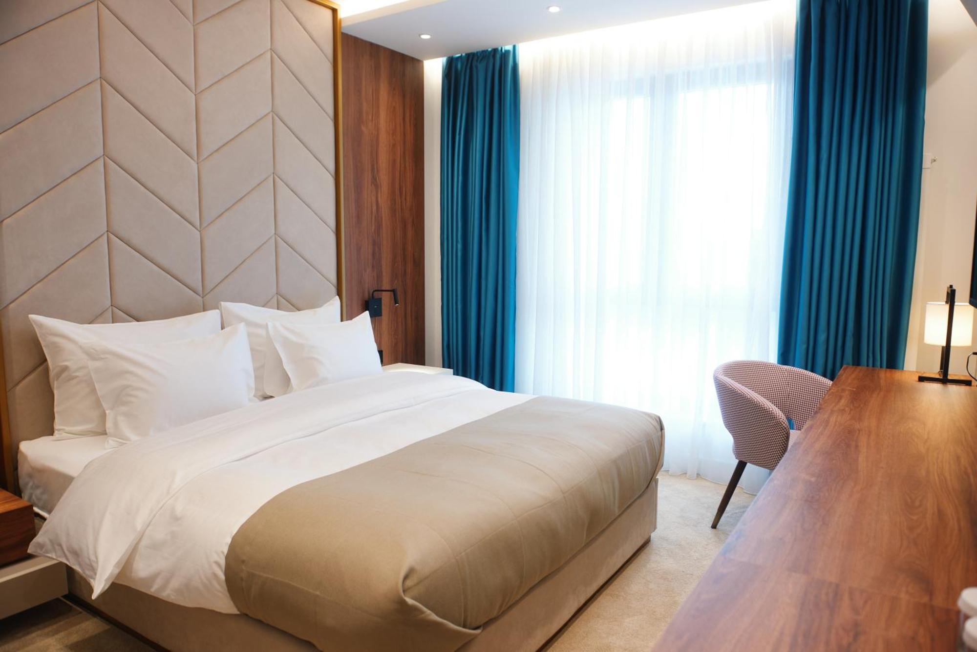 Hotel ซลาตีบอร์ ภายนอก รูปภาพ